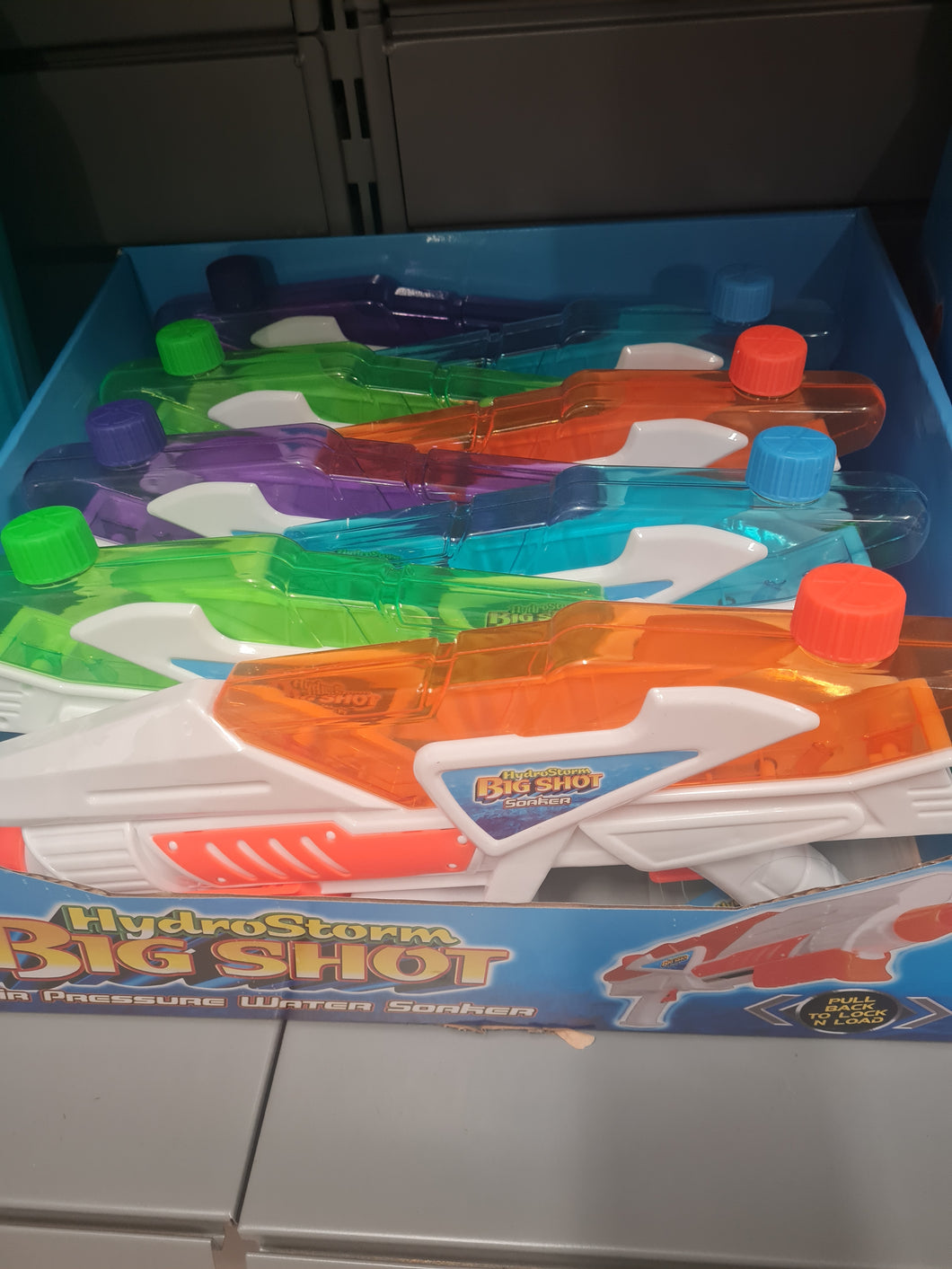 Pump action triggered water gun