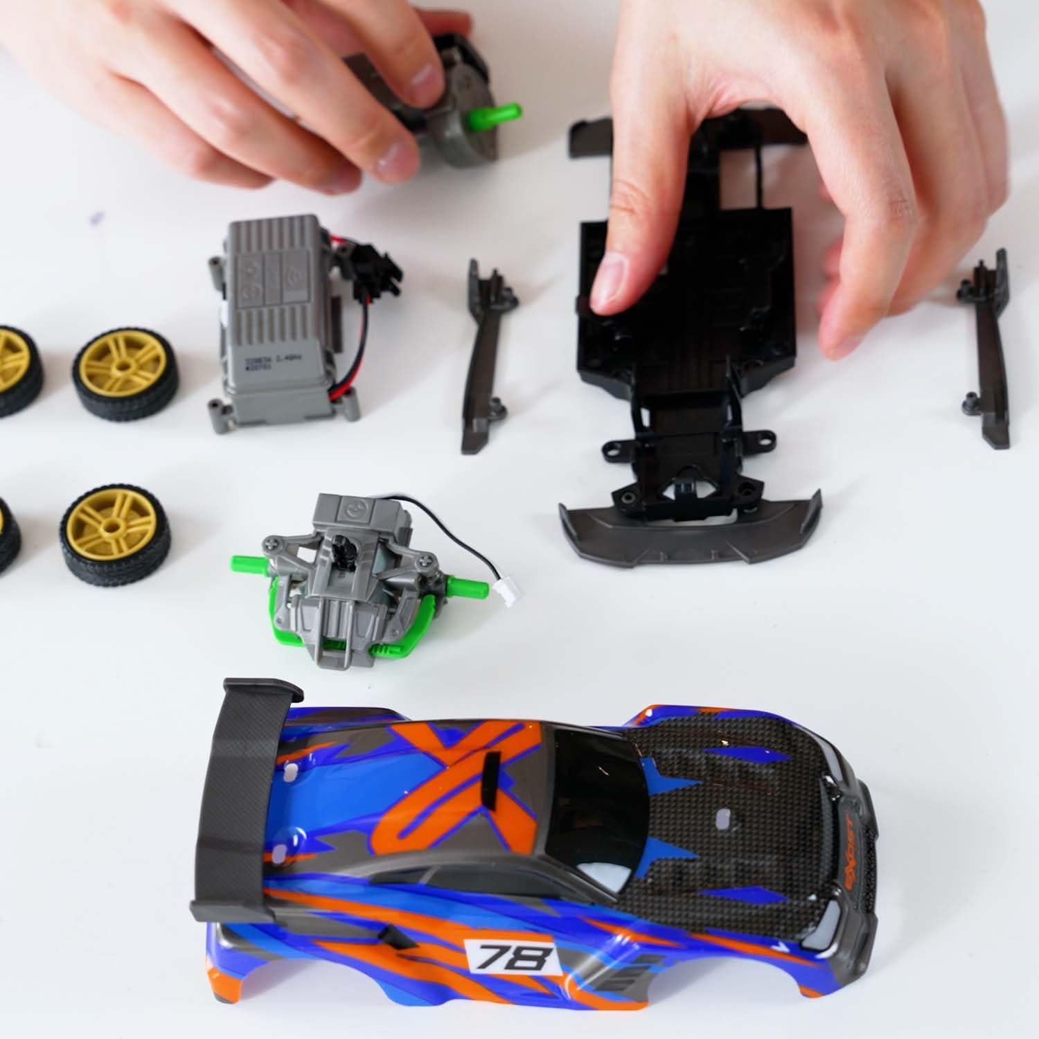 Build 2 Drive RC Car Duo Set