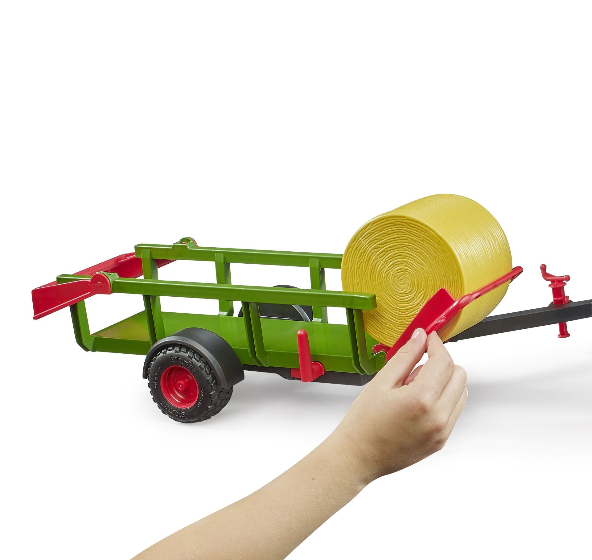 Round bale collector with 3 round bales