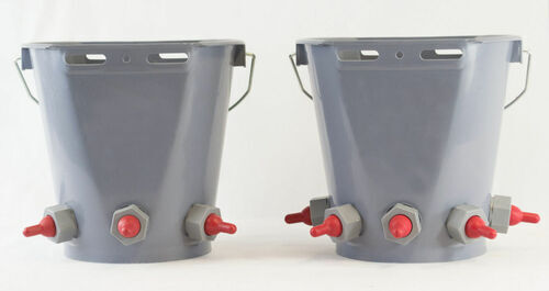 Lamb Feeding Bucket cw teats and Holder