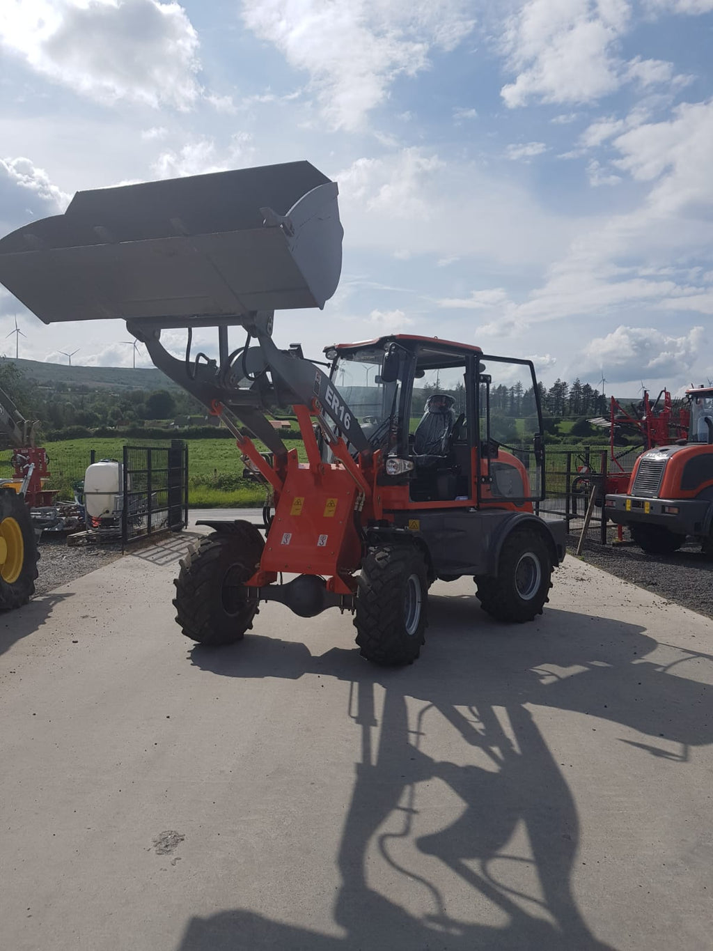 Medium Wheel Loaders—ER16 - POA